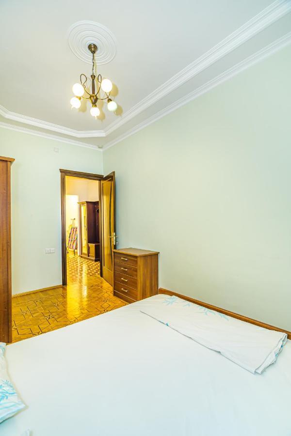 Apartamento M Estate. Nizami Street  Bakú Exterior foto