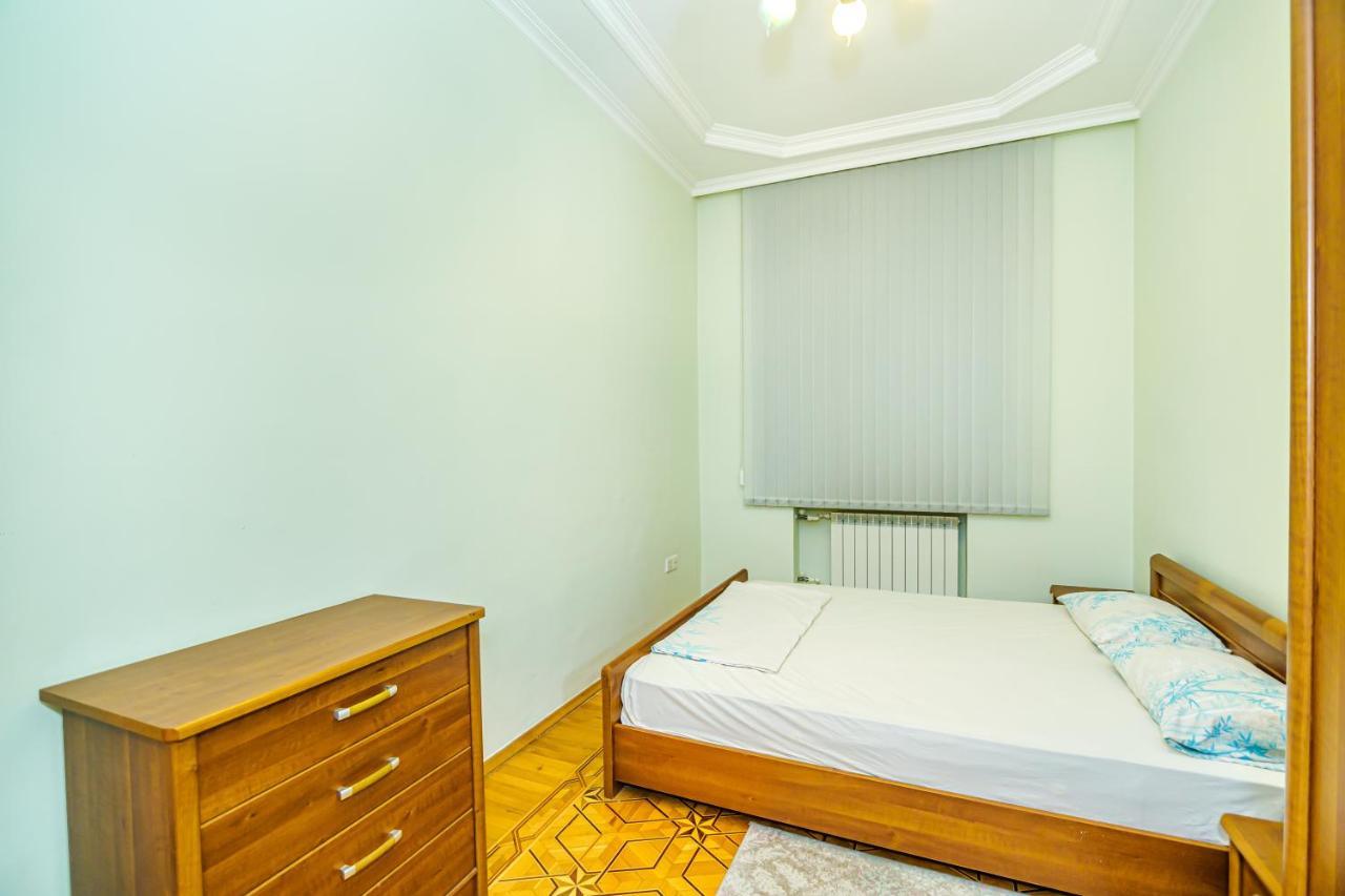 Apartamento M Estate. Nizami Street  Bakú Exterior foto